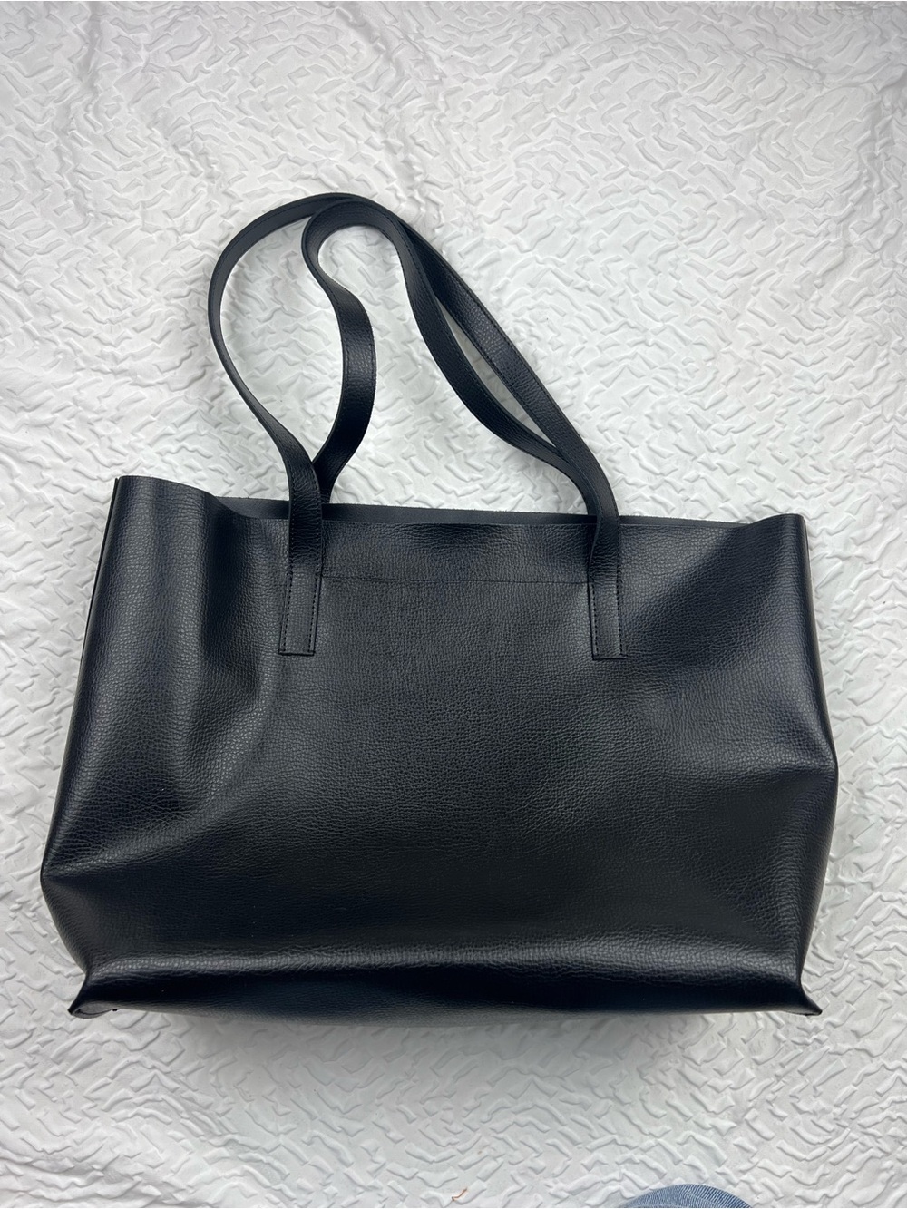 Mark&Graham Black EVERYDAY ITALIAN LEATHER TOTE - Picture 4 of 9